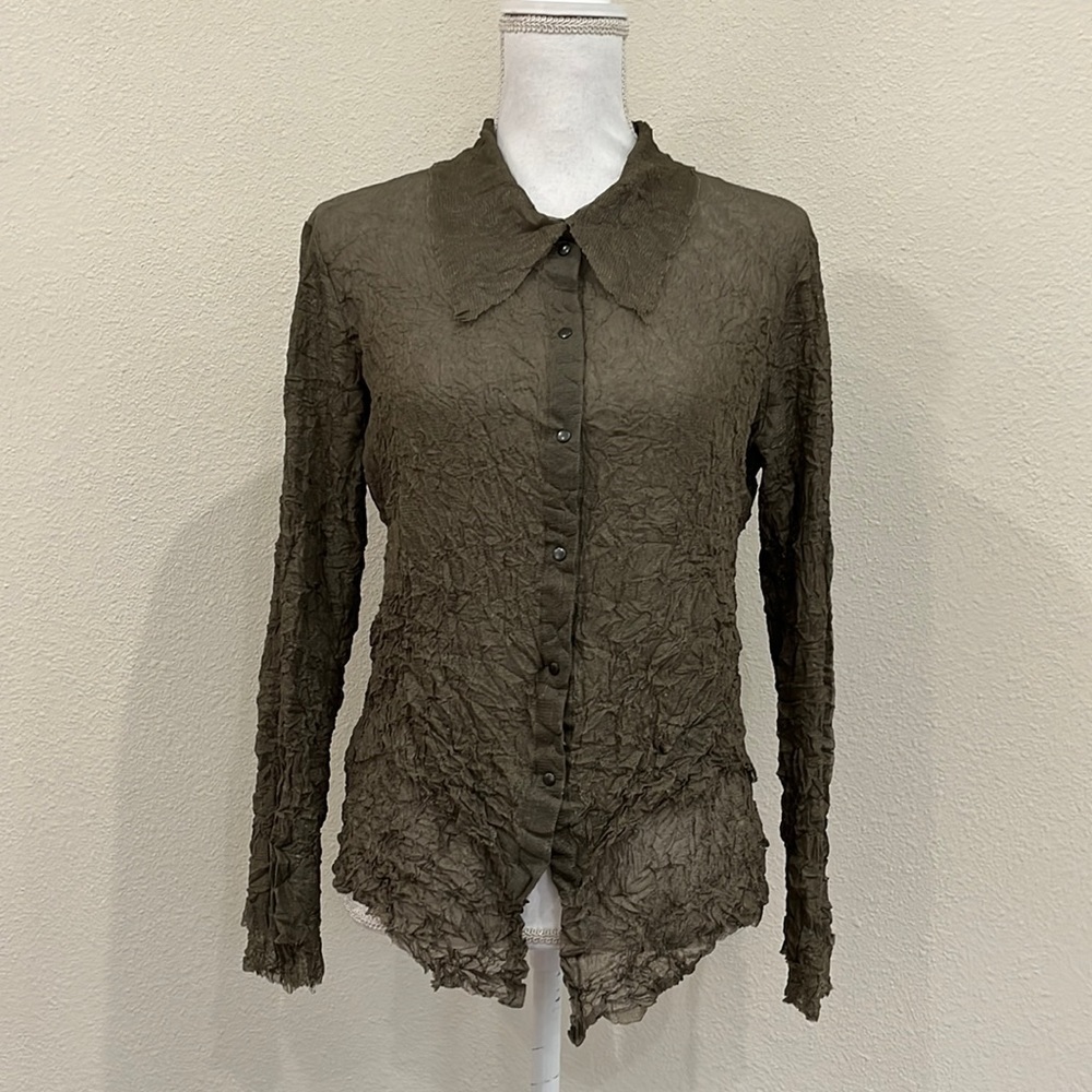 Babette Crinkle Textured Collared Shirt in Green